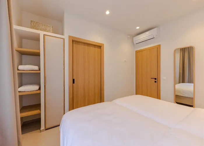 Apartament The Olive Poolhouse