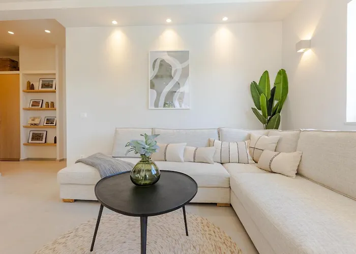 The Olive Poolhouse Apartament *