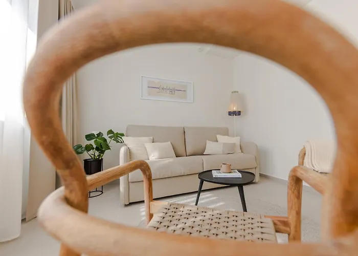 The Olive Poolhouse Apartament Split