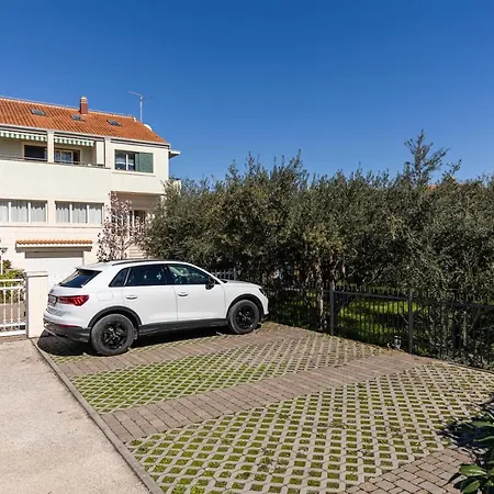 The Olive Poolhouse Appartement Split