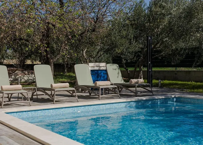 The Olive Poolhouse Apartamento Split